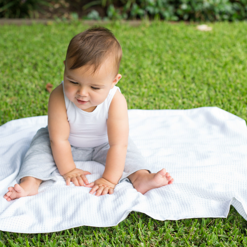 Little shop bamboo blanket